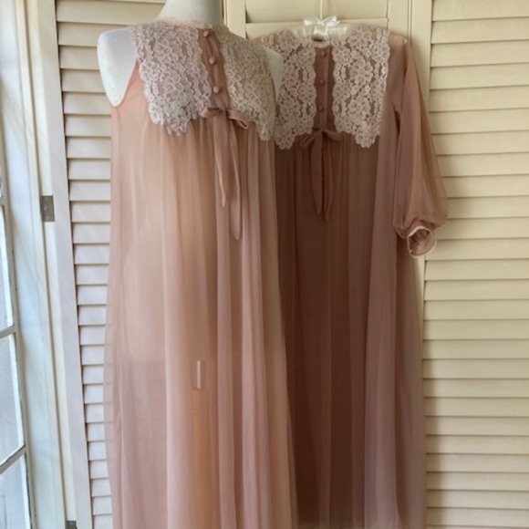 Vintage Gossard Artemis Peignoir Robe and Gown - Picture 1 of 15